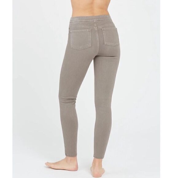 Spanx Jean-ish gray jeggings. - Picture 5 of 11